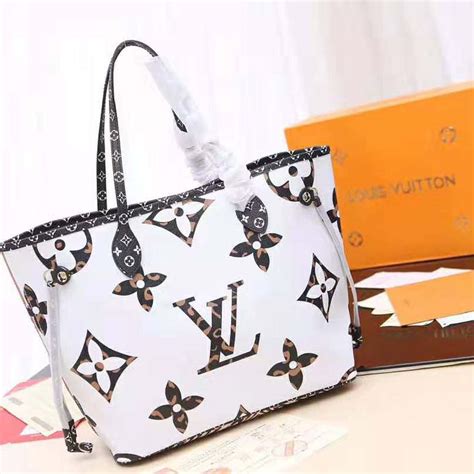 white louis vuitton bag monogram